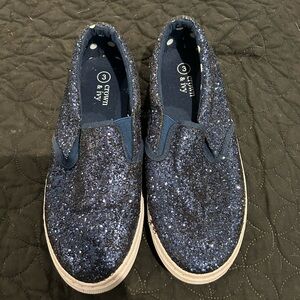 Crown & Ivy Kids Sparkly Navy Sneakers